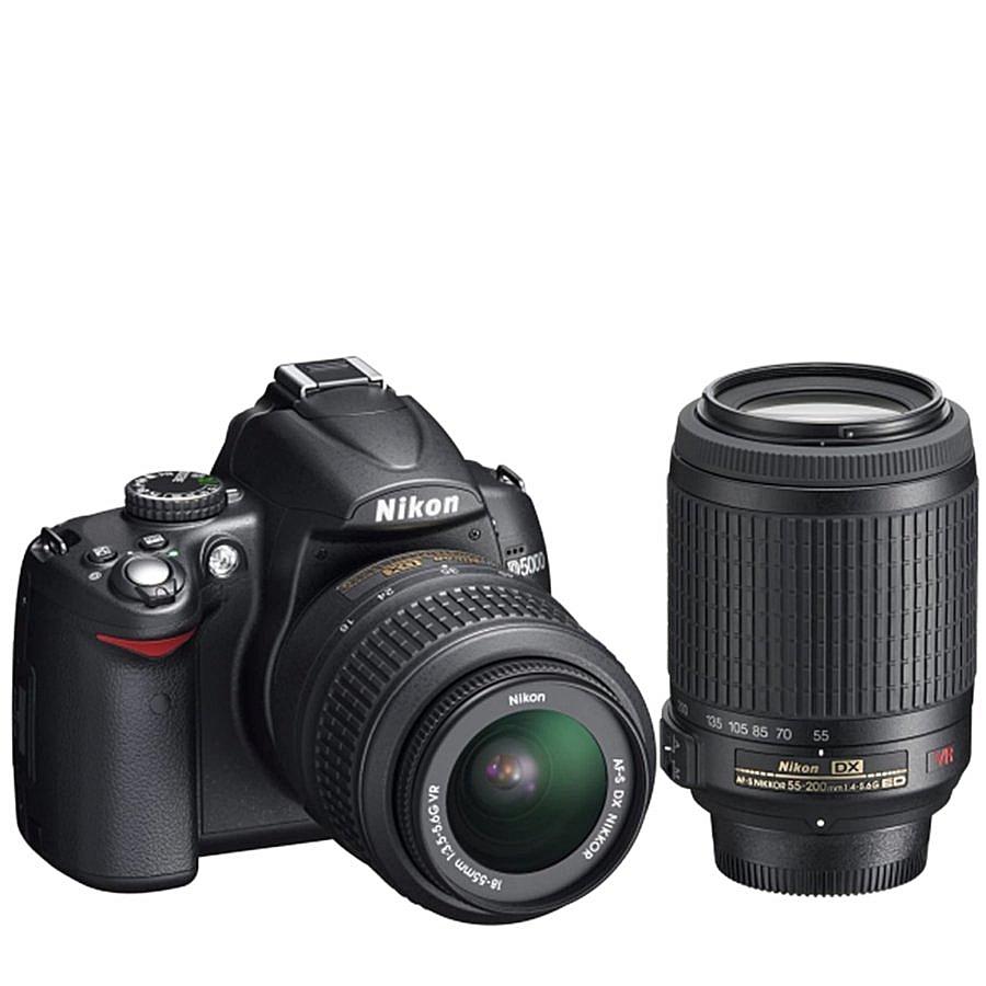 ニコン（Nikon） Nikon D5000 ダブルレンズキット デジタル 一眼レフ