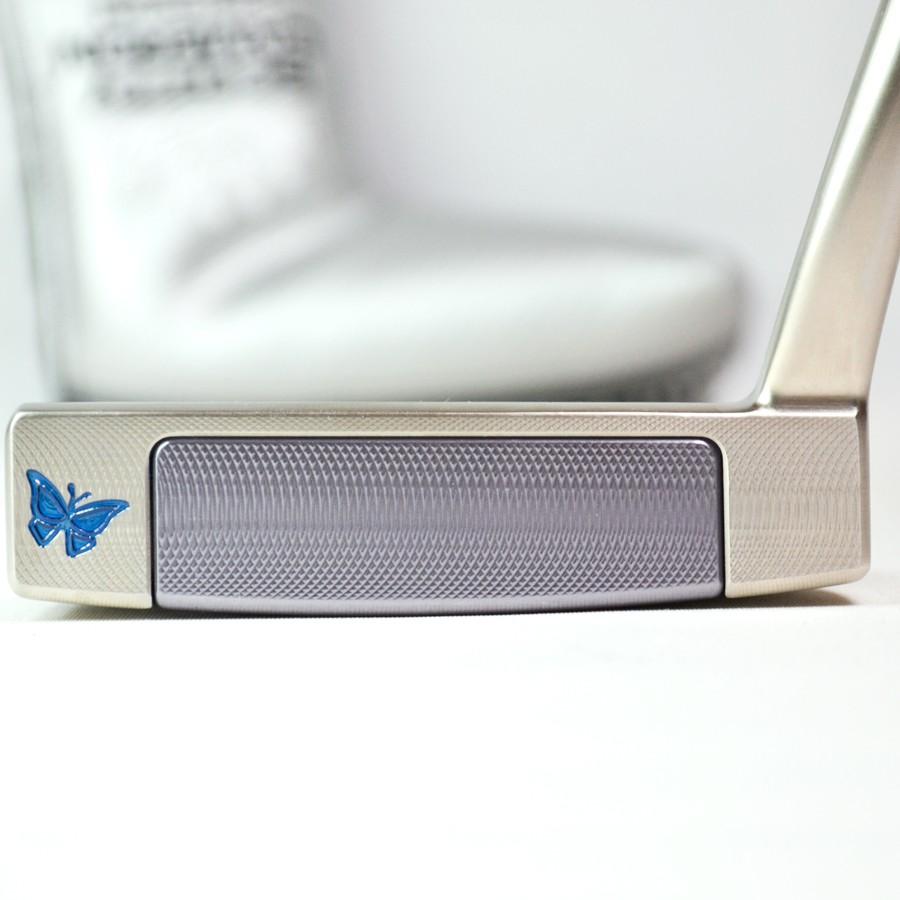 匿名配送 スコッティキャメロン カスタムパター ニューポート3 (Lucky Butterfly) Translucent ブルー with シャフトリング 【1263661188】(44268円)