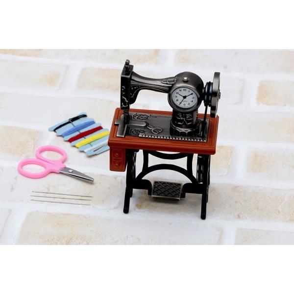 ミニチュア クロック 置時計 ミシン型 日本製クォーツ おしゃれ 小さい アナログ 卓上 インテリア デザイン かわいい 雑貨 レア アイテム ギフト C3568 Br C3568 Br 腕時計 財布 バッグのcameron 通販 Yahoo ショッピング
