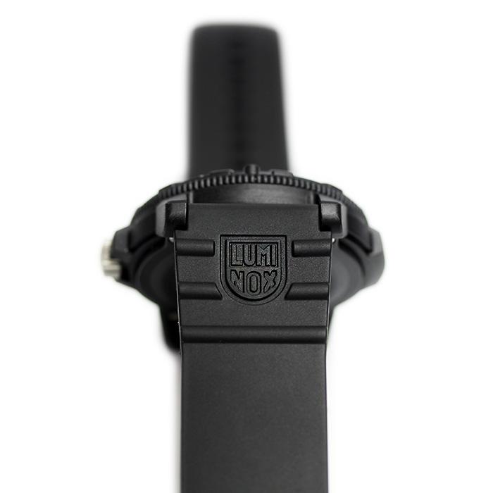 LUMINOX（ルミノックス） 0320シリーズ レザーバック シータートル