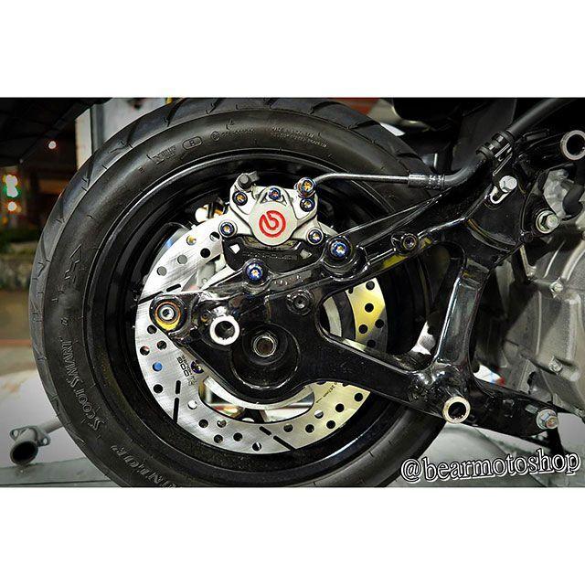 くに様 ドッグハウス XMAX リア267mmブレーキディスク＋ブレンボ84mmピッチ