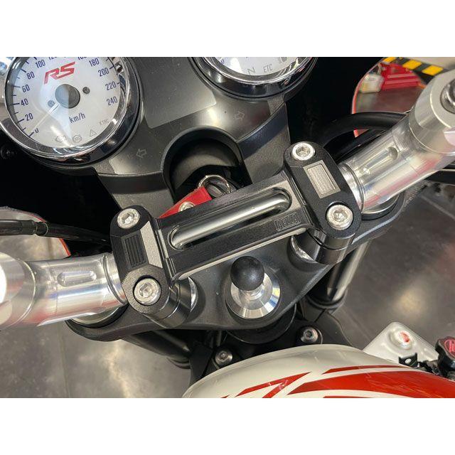 アエラ Z900RS/Cafe ハンドルアッパーブラケット カラー ブラック AELLAの画像