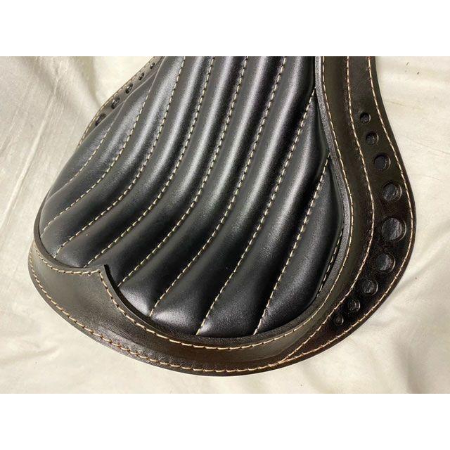 部品屋K\u0026W Lucky Custom Leather製 サドルシート（ダークブラウン×ブラック） K\u0026Wの画像