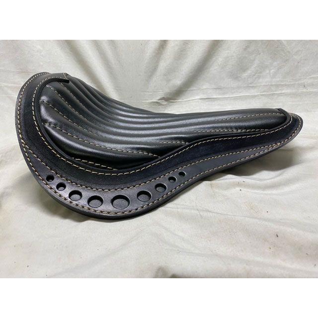 部品屋K\u0026W Lucky Custom Leather製 サドルシート（ダメージブラック×ブラック） K\u0026Wの画像