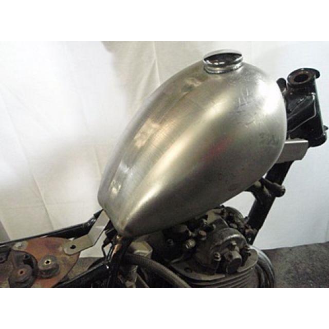 部品屋K&W SR400/500 ハイマウント ピーナッツタンク K&W : モトメガネ