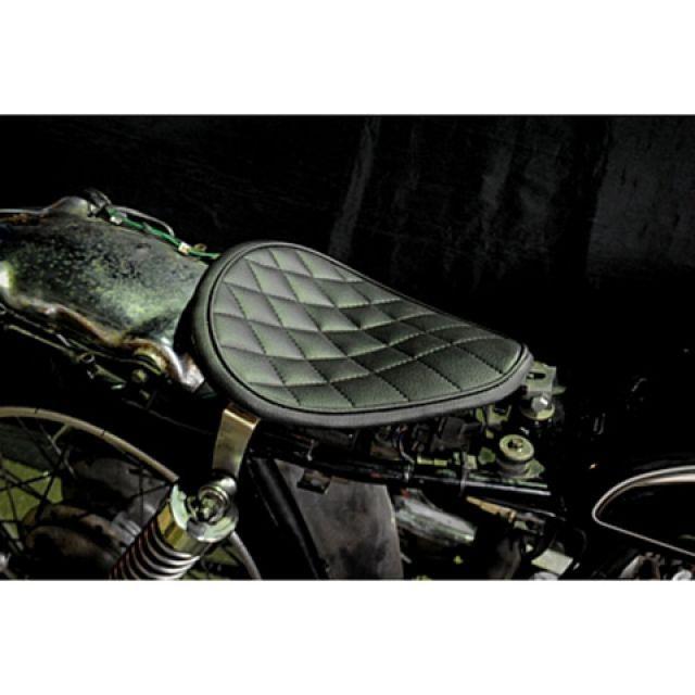 部品屋K&W SR400/500 専用ソロシートKIT リジットタイプ（ステッチ