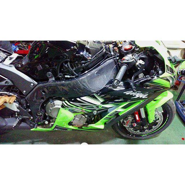 クレバーウルフ ZX-10R フレームカバー（カーボン綾織） CLEVERWOLF