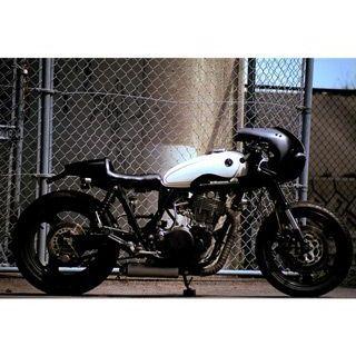 ANーBU アンブ SR400/500 SR用ロケットカウルBALLE TYPE3（ブラック