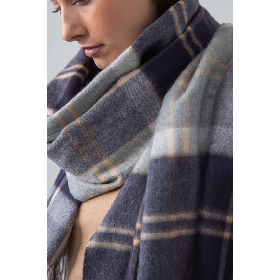 ジョンストンズ カシミア大判ストール シルバーバノックベーン ジョンストンズ カシミア大判ストール シルバーバノックベーン