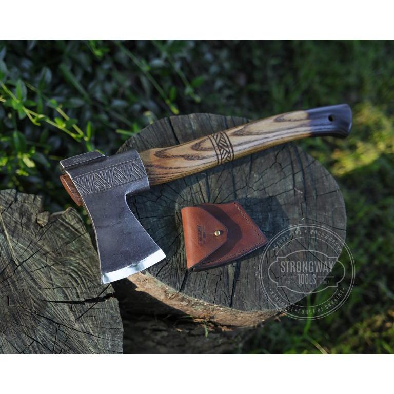 ウクライナ産】手作り斧 フィンランドスタイル小型アックス ハチェット