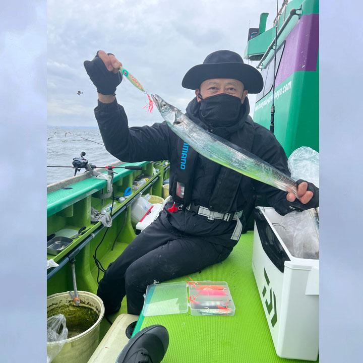 メタルジグ 100ｇ 3個セット スロージグ新品 スロージギング ハードルアー 青物 ブリ ヒラマサ 太刀魚等に |  | 10