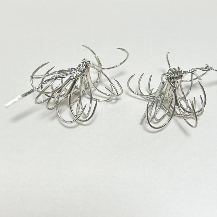 太刀魚四本鈎 アシストフック（10枚組）L(18#) 太刀魚 ジグ用アシストフック 太刀魚針 太刀魚ジギング カットウ針 太刀魚フックク |  | 01