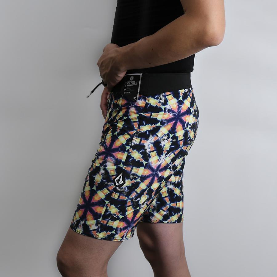 VOLCOM（ボルコム） MOD TECH REVOKE TRUNKS NEW BLACK 28 30 正規品