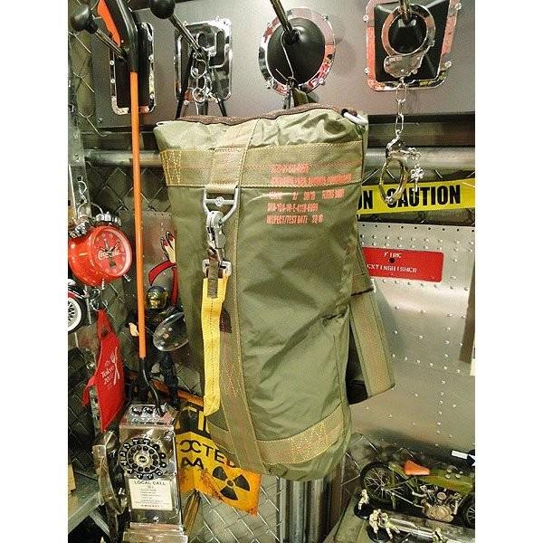 フライングボディバッグ ダッフルバッグ 完売 アーミーグリーン アメリカ雑貨 アメリカン雑貨