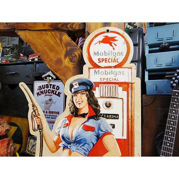 モービルガスポンプ　ピンナップガール　U.S.ヘヴィースチールサイン アメリカ雑貨 アメリカン雑貨 |  | 01