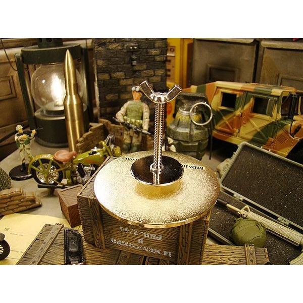 ミリタリーカーグリルバッジ　（U.S.アーミー/ブラック）　■　アメリカン雑貨　ミリタリー　ガレージグッズ　男前　カーアクセサリー |  | 02