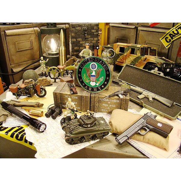 ミリタリーカーグリルバッジ　（U.S.アーミー/ブラック）　■　アメリカン雑貨　ミリタリー　ガレージグッズ　男前　カーアクセサリー |  | 04