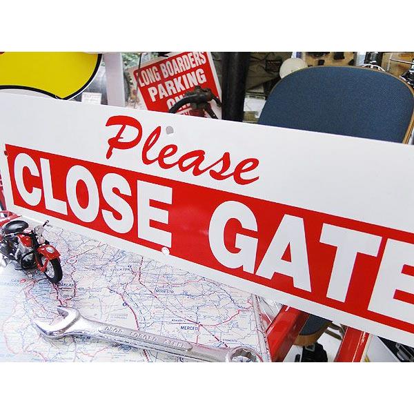 アメリカのメッセージプレート　Mサイズ　（門を閉めて下さい）　アメリカ雑貨　アメリカン雑貨グッズ　壁飾り　おしゃれ　屋内　小物 |  | 01