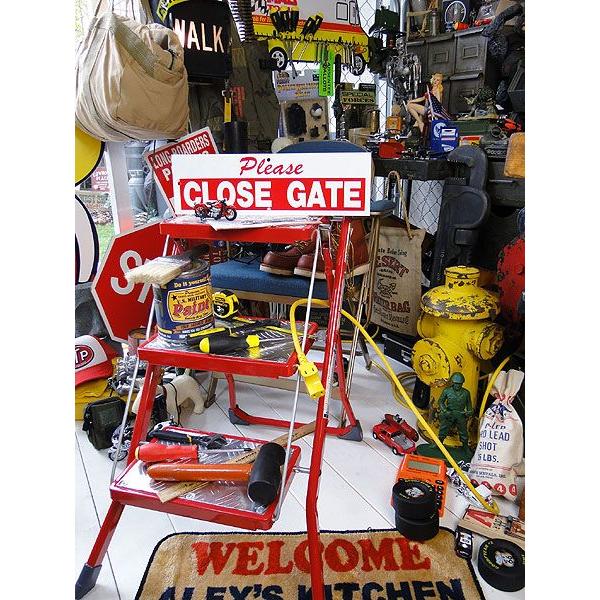 アメリカのメッセージプレート　Mサイズ　（門を閉めて下さい）　アメリカ雑貨　アメリカン雑貨グッズ　壁飾り　おしゃれ　屋内　小物 |  | 02