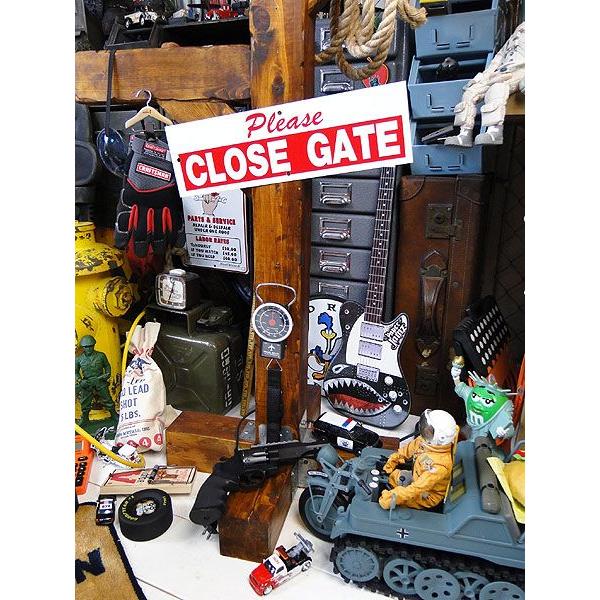 アメリカのメッセージプレート　Mサイズ　（門を閉めて下さい）　アメリカ雑貨　アメリカン雑貨グッズ　壁飾り　おしゃれ　屋内　小物 |  | 03