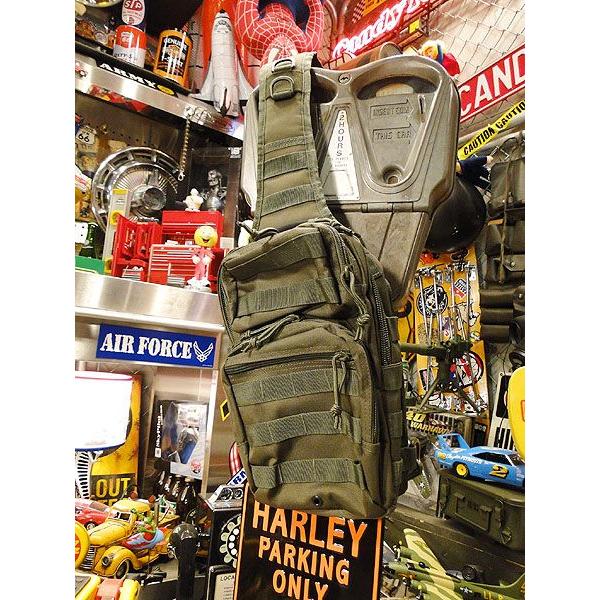 ミリタリー専門メーカーが作った俺たちのミリタリーバッグ　　（スカウトバッグ）　■　アメリカ雑貨　アメリカン雑貨　鞄　メンズ　バッグ | 