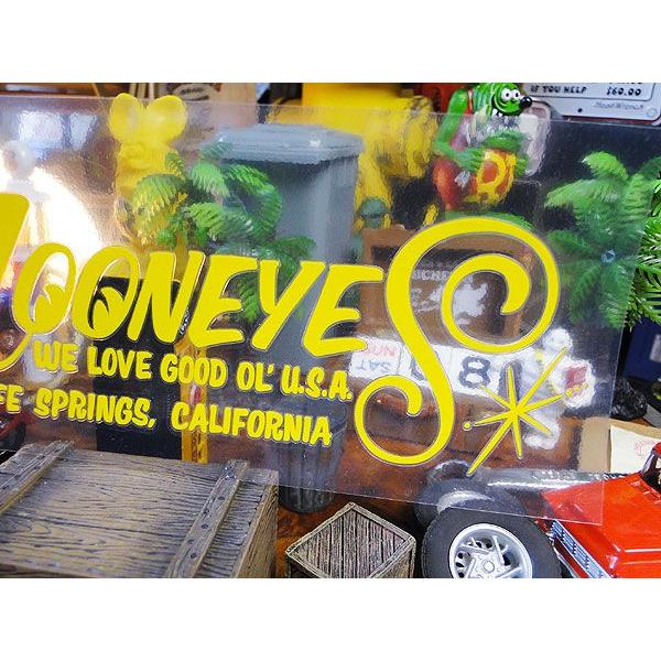 ムーンアイズ　ピンストライプステッカー　（WE LOVE/イエロー）　アメリカ雑貨　アメリカン雑貨　車　シール　ブランド |  | 02