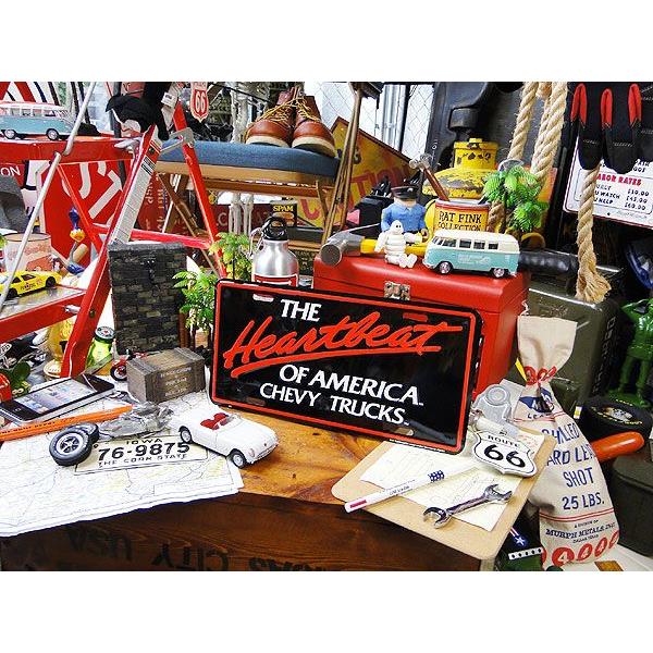 シェビー　トラック　ライセンスプレート　（ハートビート）　アメリカ雑貨　アメリカンな雑貨屋さん　ガレージ |  | 02