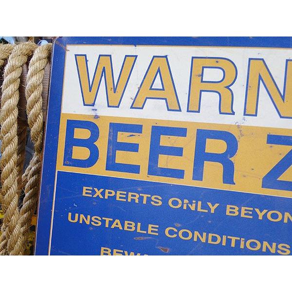 警告！ビールゾーン　U.S.ヘヴィースチールサイン アメリカ雑貨 アメリカン雑貨 サインプレート ティンサインボード 壁飾り | アメリカン レトロ | 01