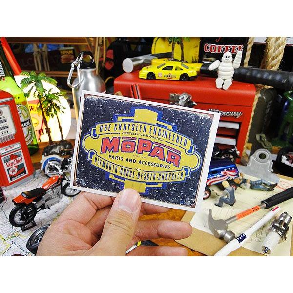 ヴィンテージ　ビンテージ　アメリカ　雑貨　USA 什器　ガレージ　アメ車 ノスタルジック ガレージステッカー （モパー） アメリカン雑貨