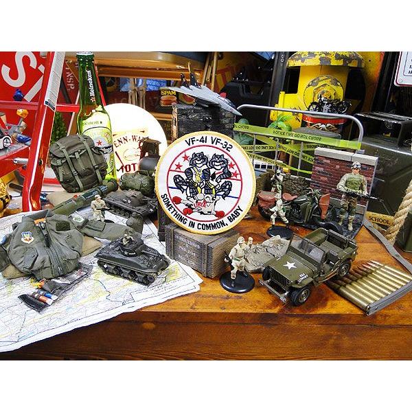 U.S.ネイビー VF-41/VF-32 ブラックエーセス/スウォ-ズメン　ミリタリーワッペン アメリカ雑貨 アメリカン雑貨 アメリカ アルファベット |  | 02