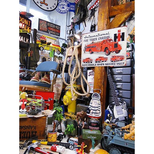 アンティーク　消防士の看板　レアー品 アンティーク 消防士の看板 レアー品 アンティーク 消防士の看板