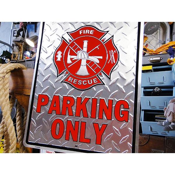 消防士専用駐車場　ブリキ看板 アメリカ雑貨 アメリカン雑貨 | アメリカン レトロ | 02