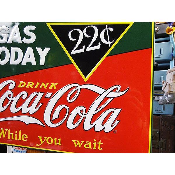 コカ・コーラブランド ガス・トゥデイ　エンボス・ティンサイン アメリカ雑貨 アメリカン雑貨 サインプレート ティンサインボード | Coca Cola | 02