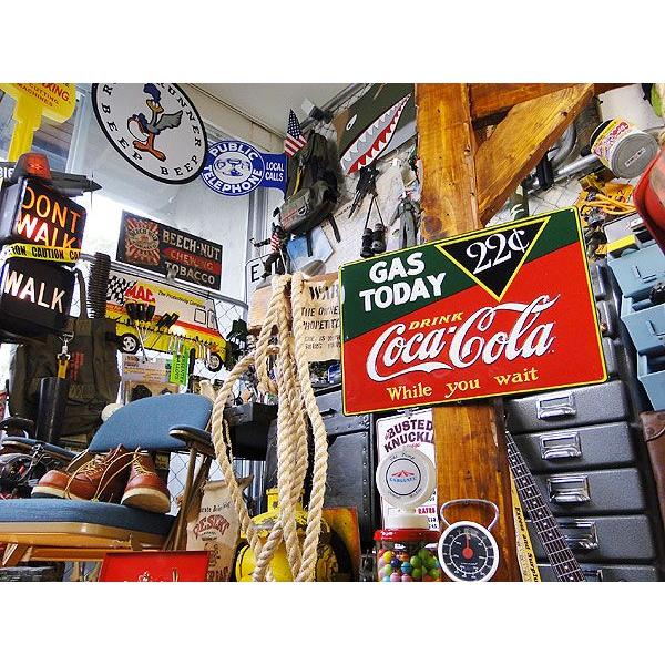 コカ・コーラブランド ガス・トゥデイ　エンボス・ティンサイン アメリカ雑貨 アメリカン雑貨 サインプレート ティンサインボード | Coca Cola | 04