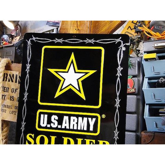 アメリカ　ブリキ看板　U.S.アーミーソルジャー専用駐車場　（NEWロゴ）　アメリカン雑貨 アメリカ雑貨 |  | 01