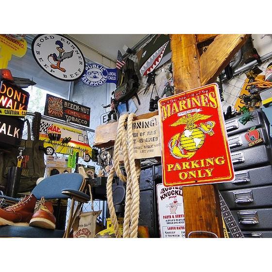 アメリカ ブリキ看板 U.S.マリーン専用駐車場　ミニパーキングサイン 　アメリカ雑貨　アメリカン雑貨 |  | 02