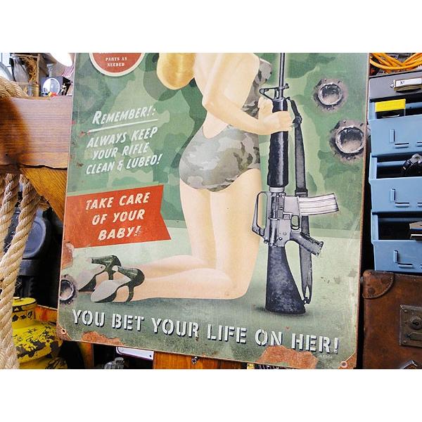 ピンナップガール＆M16ライフル　U.S.ヘヴィースチールサイン アメリカ雑貨 アメリカン雑貨 | アメリカン レトロ | 02