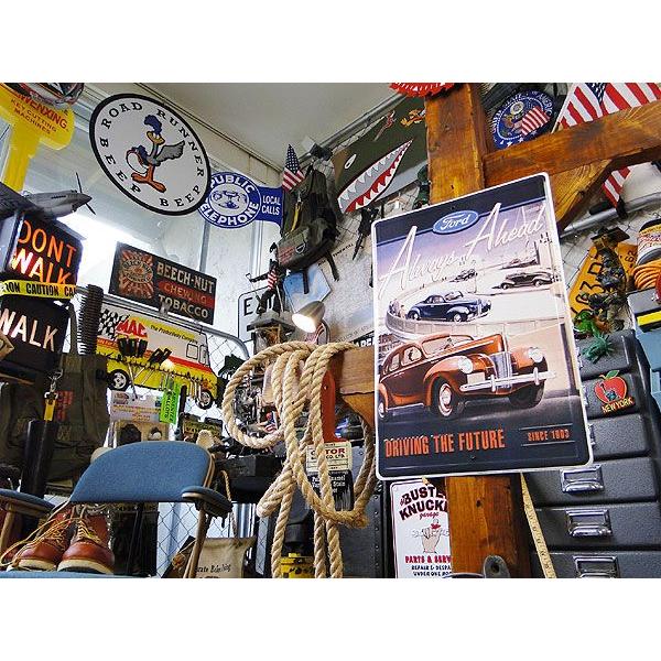 1940　フォード　クーペ　ブリキ看板　（Always Ahead）　アメリカ雑貨　アメリカン雑貨　サインプレート　ティンサインボード | アメリカン レトロ | 04