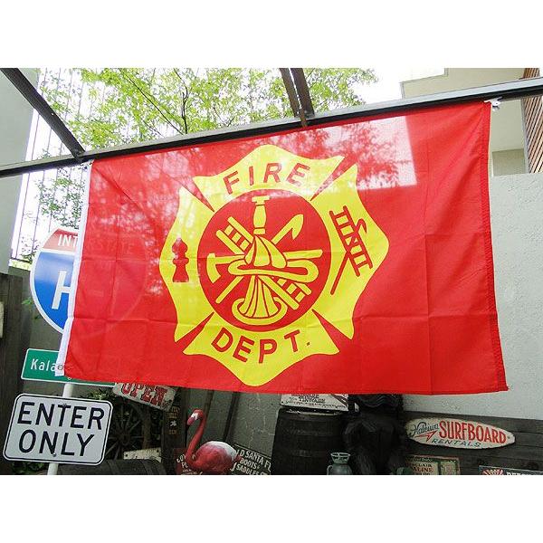 ファイヤーデプト　ビッグサイズフラッグ　（イエローロゴ）　■　アメリカ雑貨　アメリカン雑貨　ミリタリー　ガレージグッズ　男前　旗 | アメリカン レトロ | 03