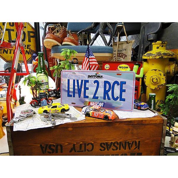 デイトナ　ナスカー　ライセンスプレート　（LIVE 2 RCE）　■ アメリカン雑貨 アメリカ雑貨 |  | 02