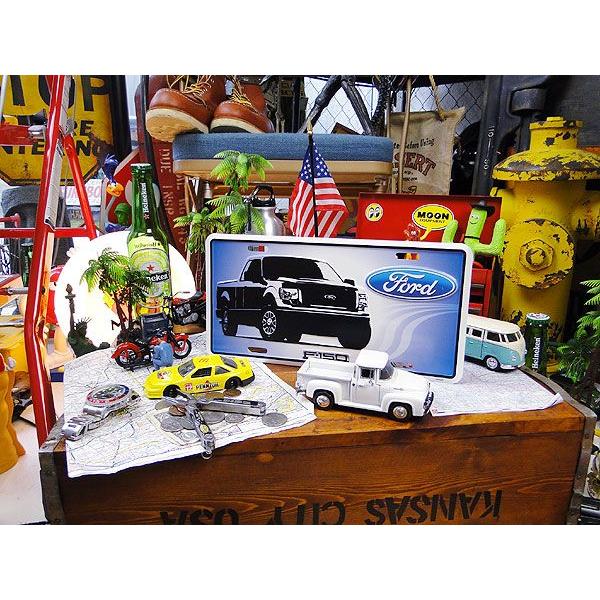 フォード　F-150トラック　ライセンスプレート アメリカ雑貨 アメリカン雑貨 インテリア 壁飾り おしゃれな雑貨屋さん | アメリカン レトロ | 02