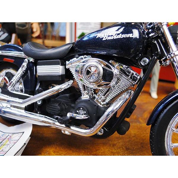 ブラック バイクシート ストライプデザイン Harley Davidson（ハーレー・ダビッドソン） マイスト 2006年 ダイナ