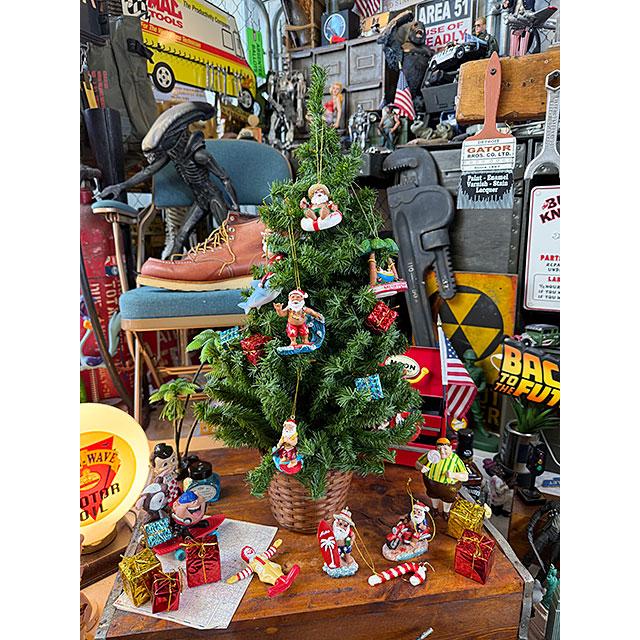 ハワイアン　クリスマスオーナメント　（ビッグウェーブサンタ）　アメリカ雑貨　アメリカン雑貨 |  | 05