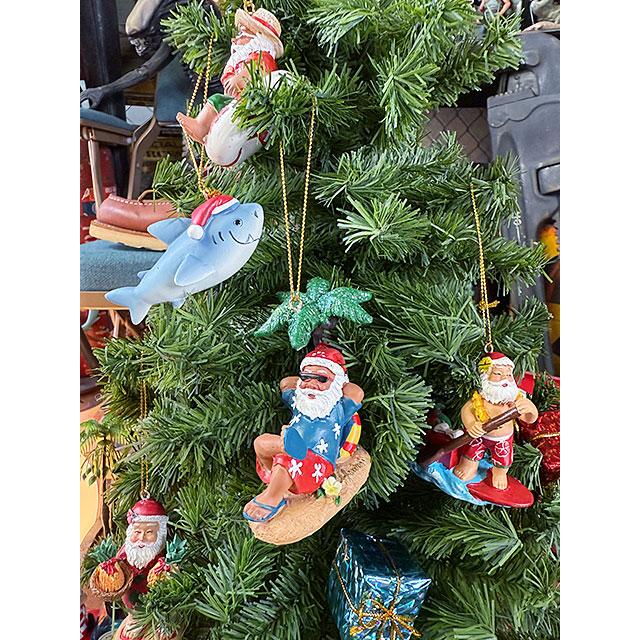 ハワイアン　クリスマスオーナメント　（アンダーザツリーサンタ）　アメリカン雑貨　アメリカ雑貨 |  | 06