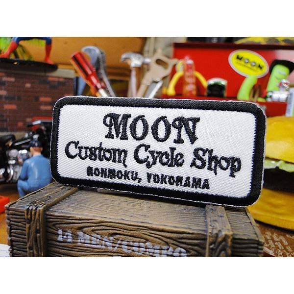 ムーン カスタムサイクルショップのワッペン おしゃれ アメリカン雑貨 アメリカ雑貨 アルファベット エンブレム ミニ ロゴ 英文字 車 通販 77 以上節約 アメリカン雑貨