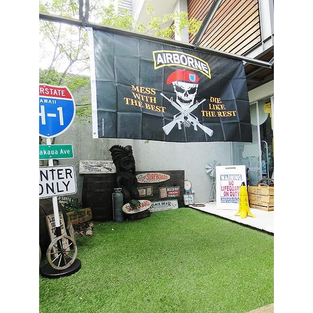 スペシャルフォース　ミリタリーフラッグ　（エアボーン/レッドベレー）　■　アメリカ雑貨　アメリカン雑貨　ミリタリー　ガレージグッズ |  | 03