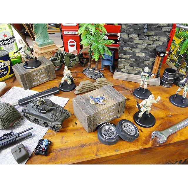 クラシック戦闘機　ピンバッジ　（F-4U　コルセア）　■　アメリカ雑貨　アメリカン雑貨　ミリタリー　ガレージグッズ　男前　メンズ |  | 03