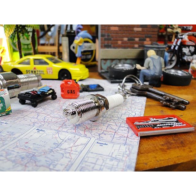 クルマのカスタムパーツ　キーホルダー　（スパークプラグ）　アメリカ雑貨　アメリカン雑貨 |  | 01