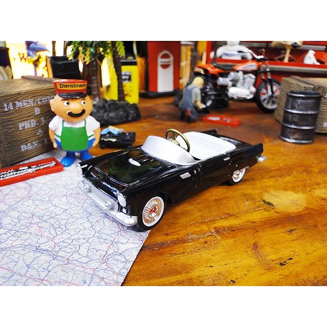 1950年代のアメ車のペダルカーを再現したミニカー 限定品 1956フォード サンダーバード