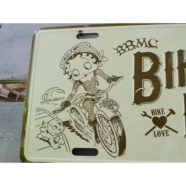 ベティ・ブープ　ライセンスプレート　（バイカーベティ/茶）　アメリカ雑貨　アメリカンな雑貨屋さん　ミリタリー 爆買 | アメリカン レトロ | 02